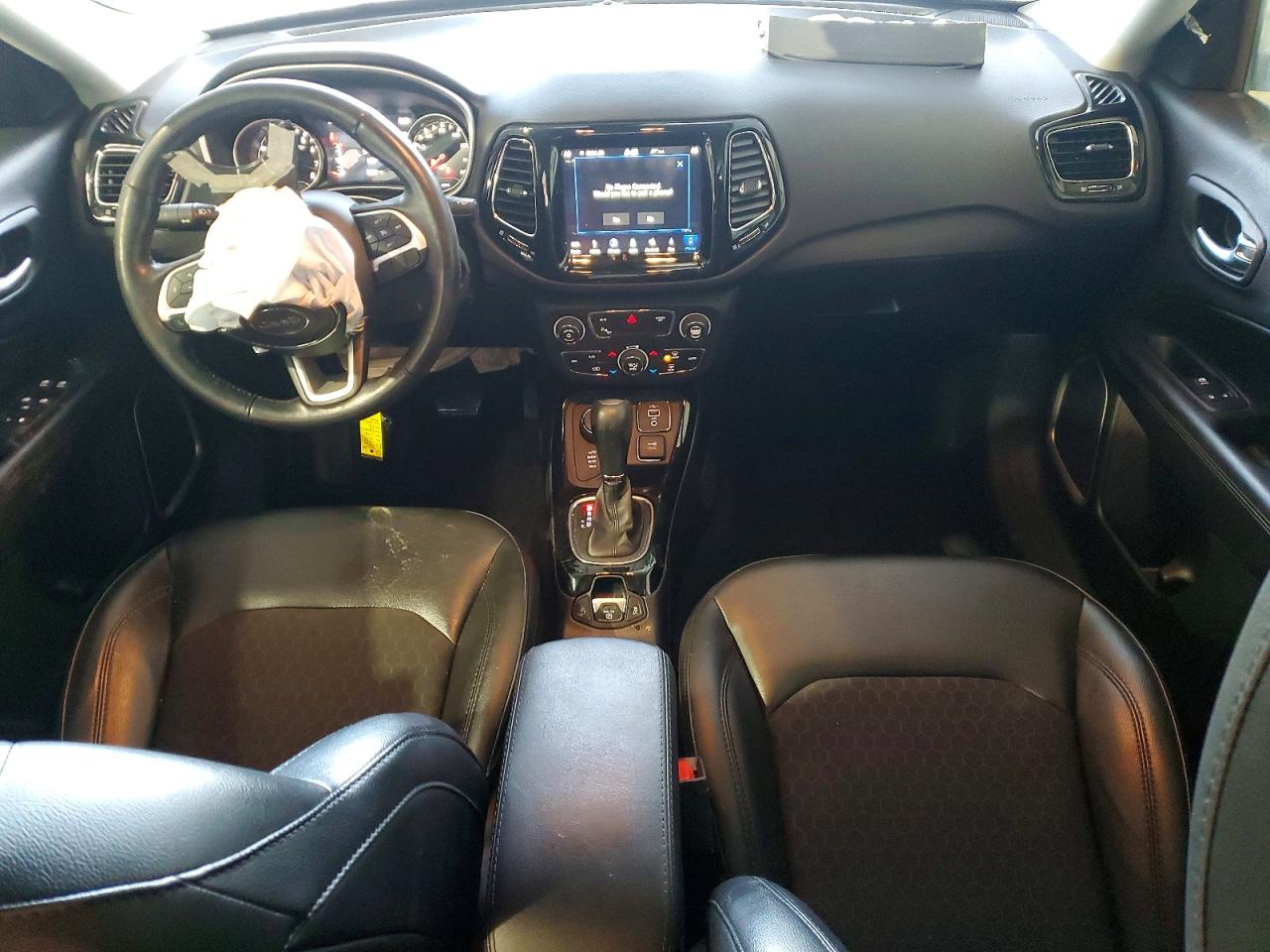 2019 JEEP COMPASS LATITUDE photo 8