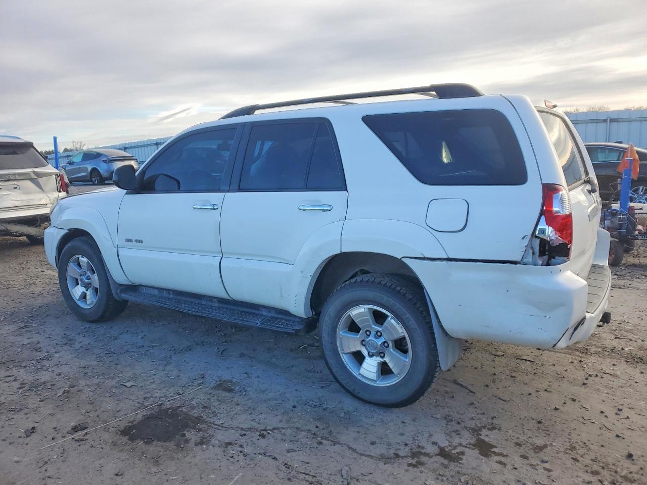 2008 TOYOTA 4RUNNER SR5 photo 2