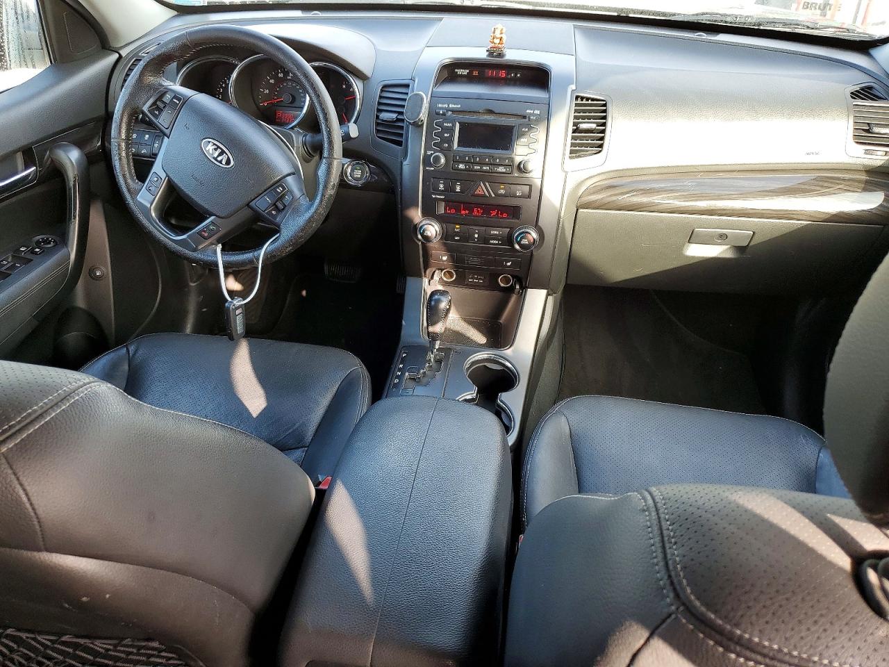 2011 KIA SORENTO EX photo 8