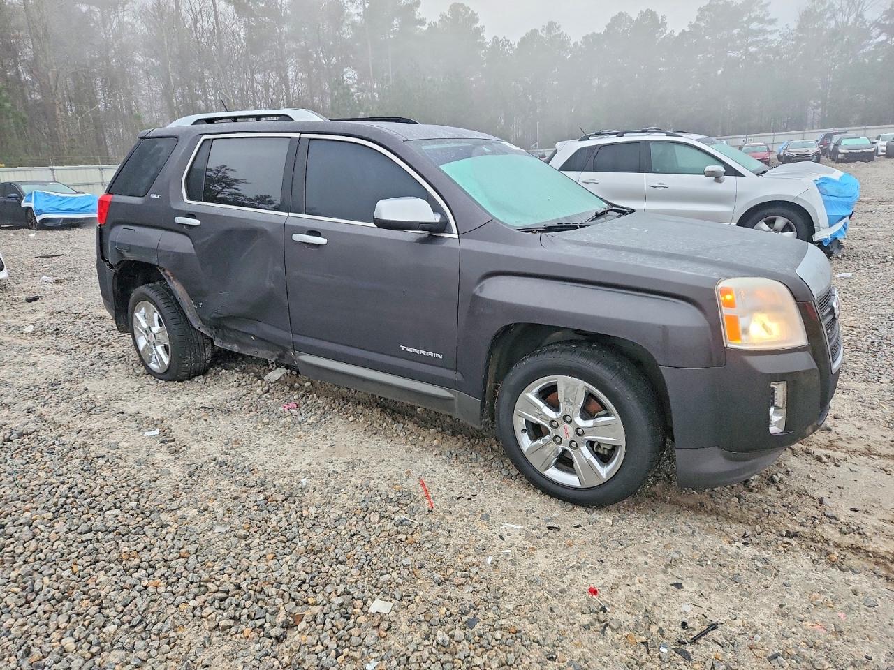 2015 GMC TERRAIN SLT photo 4