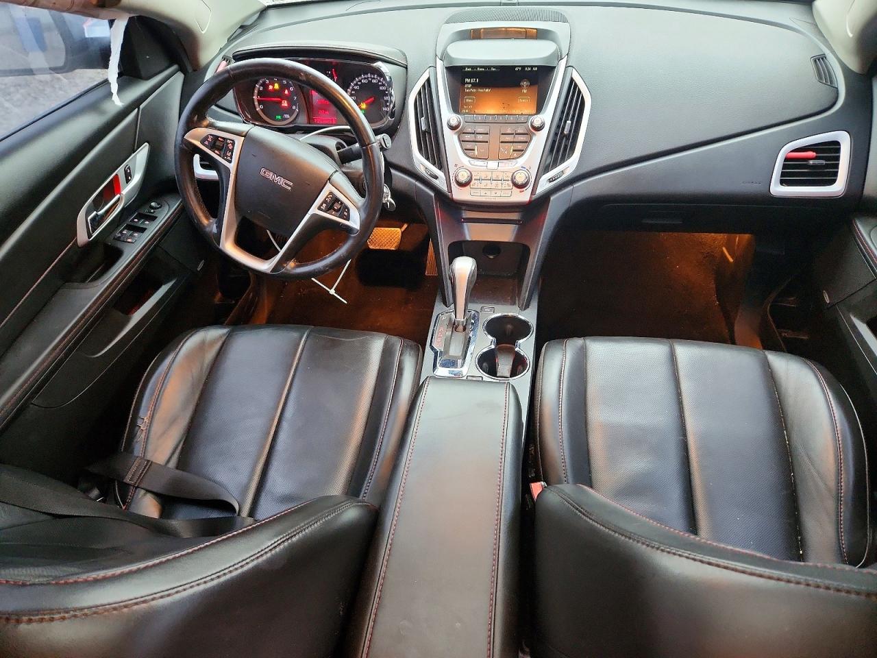 2015 GMC TERRAIN SLT photo 8
