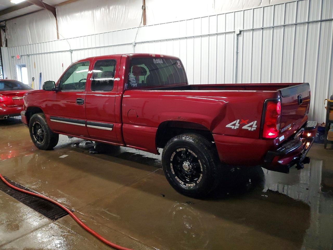 2005 CHEVROLET SILVERADO K1500 photo 2