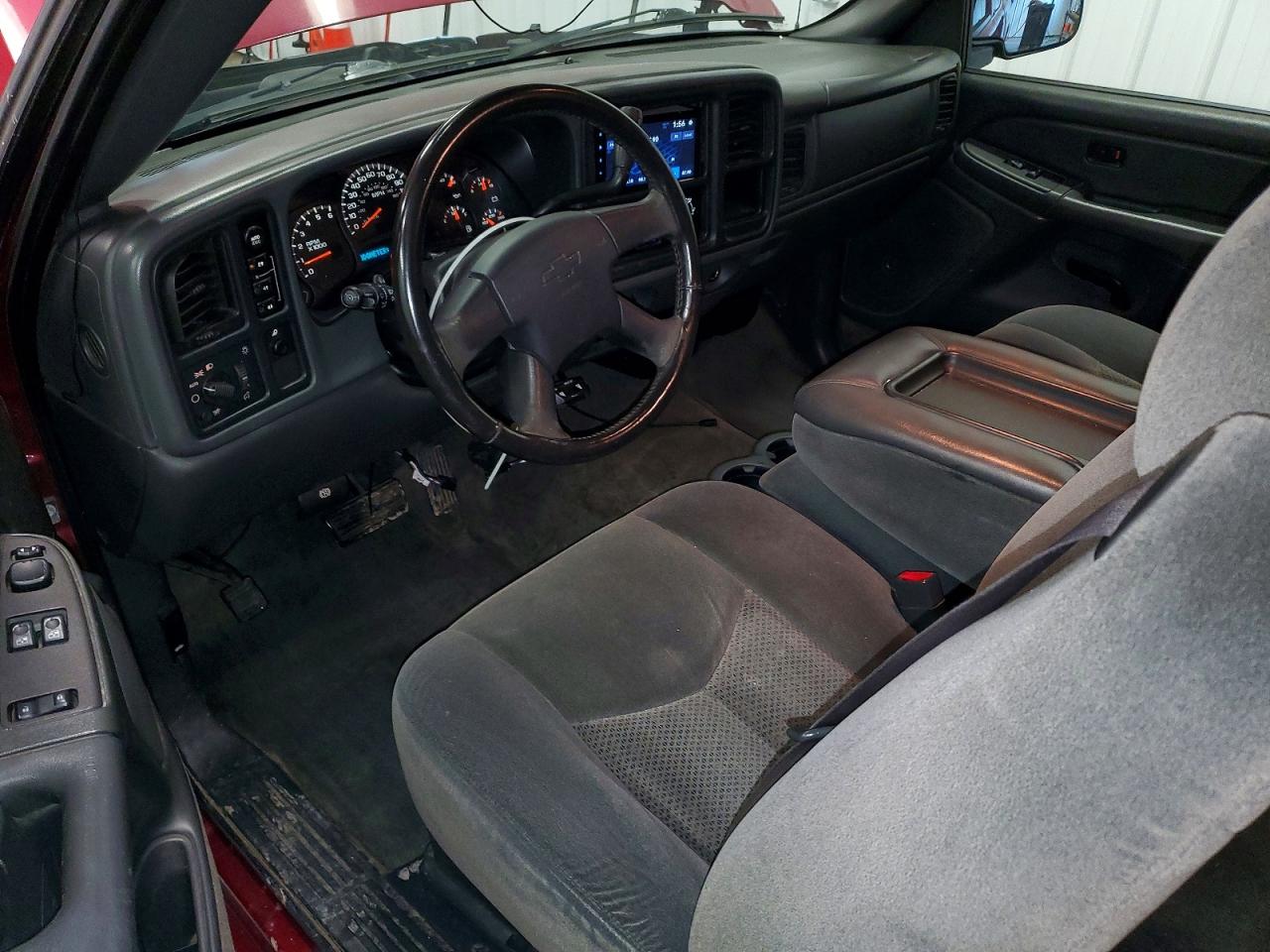2005 CHEVROLET SILVERADO K1500 photo 8