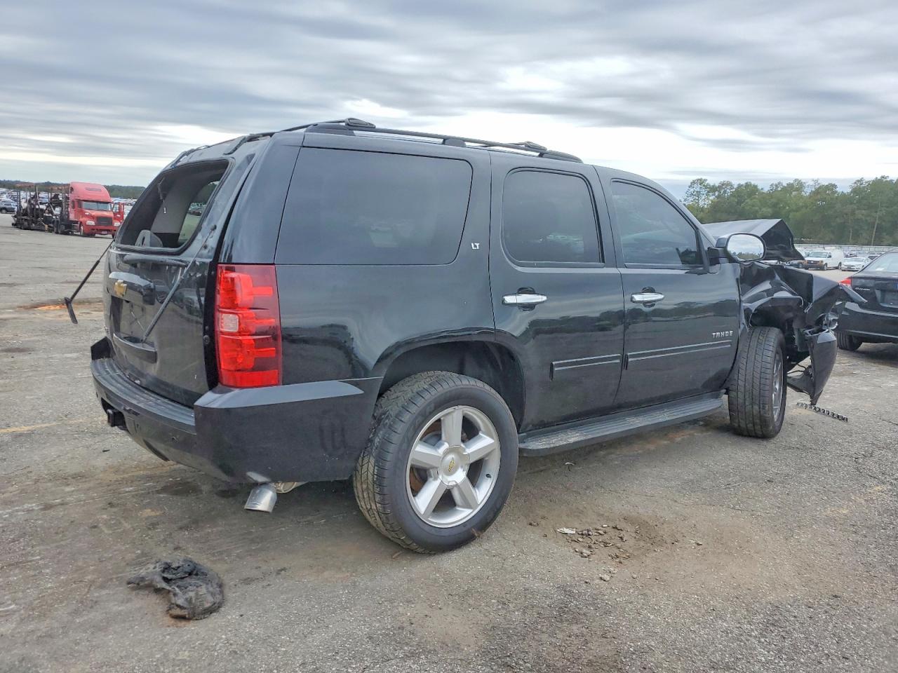 2013 CHEVROLET TAHOE C1500 LT photo 3