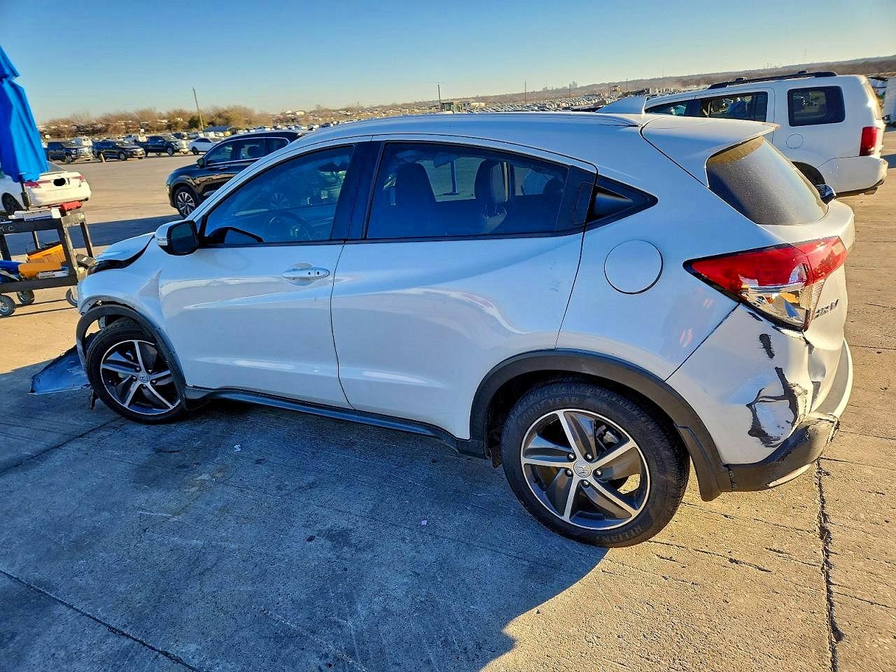 2021 HONDA HR-V EX photo 2