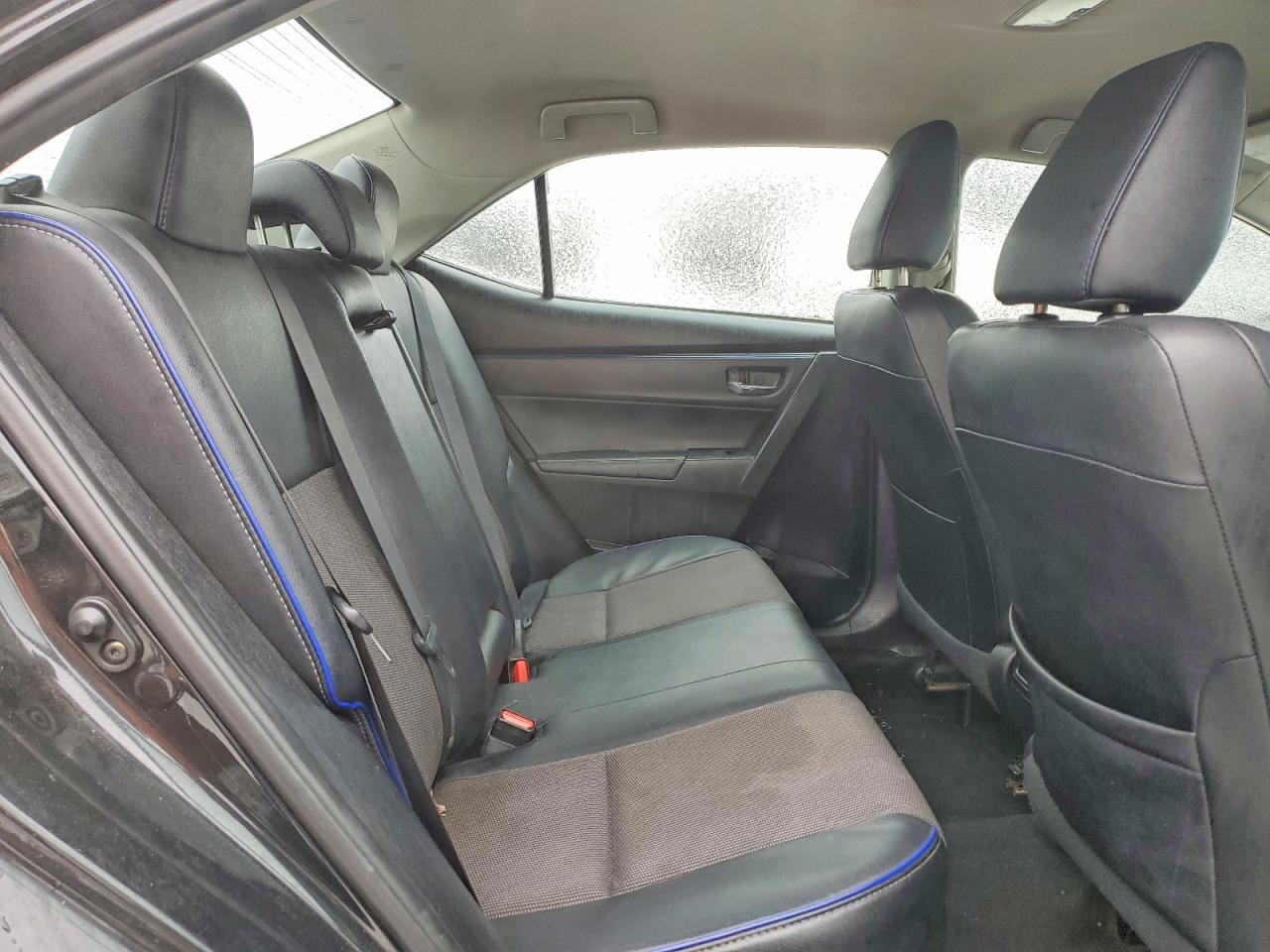 2018 TOYOTA COROLLA SE photo 19