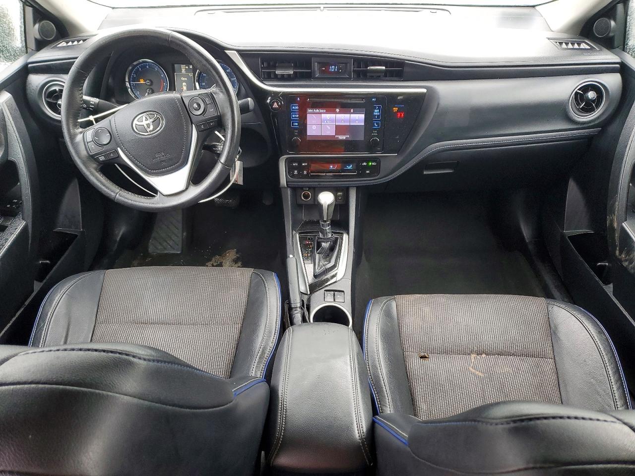 2018 TOYOTA COROLLA SE photo 15