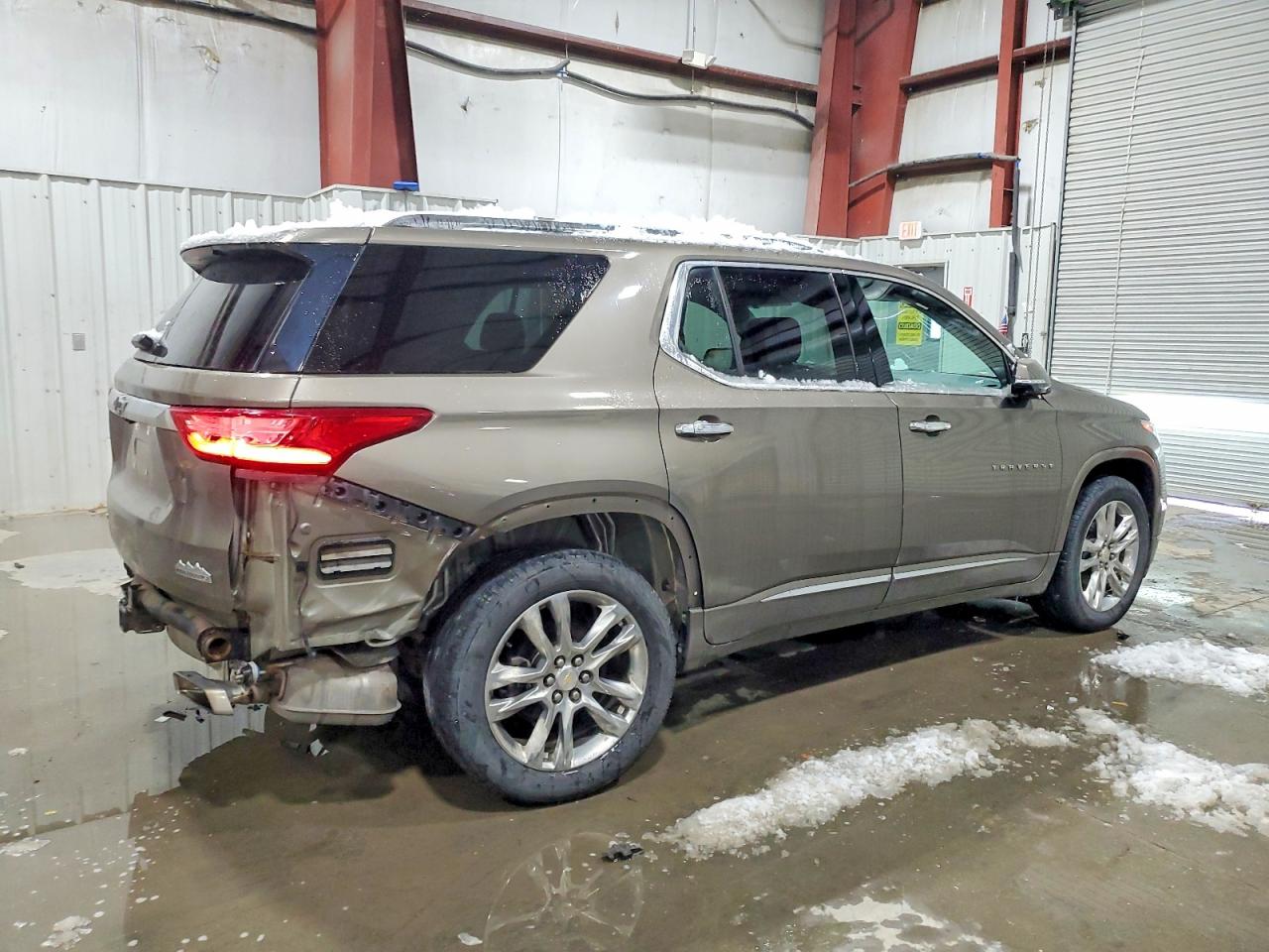 2020 CHEVROLET TRAVERSE HIGH COUNTRY photo 3