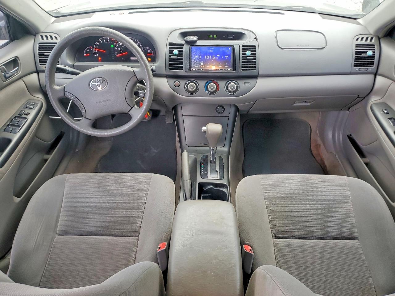 2005 TOYOTA CAMRY LE photo 8