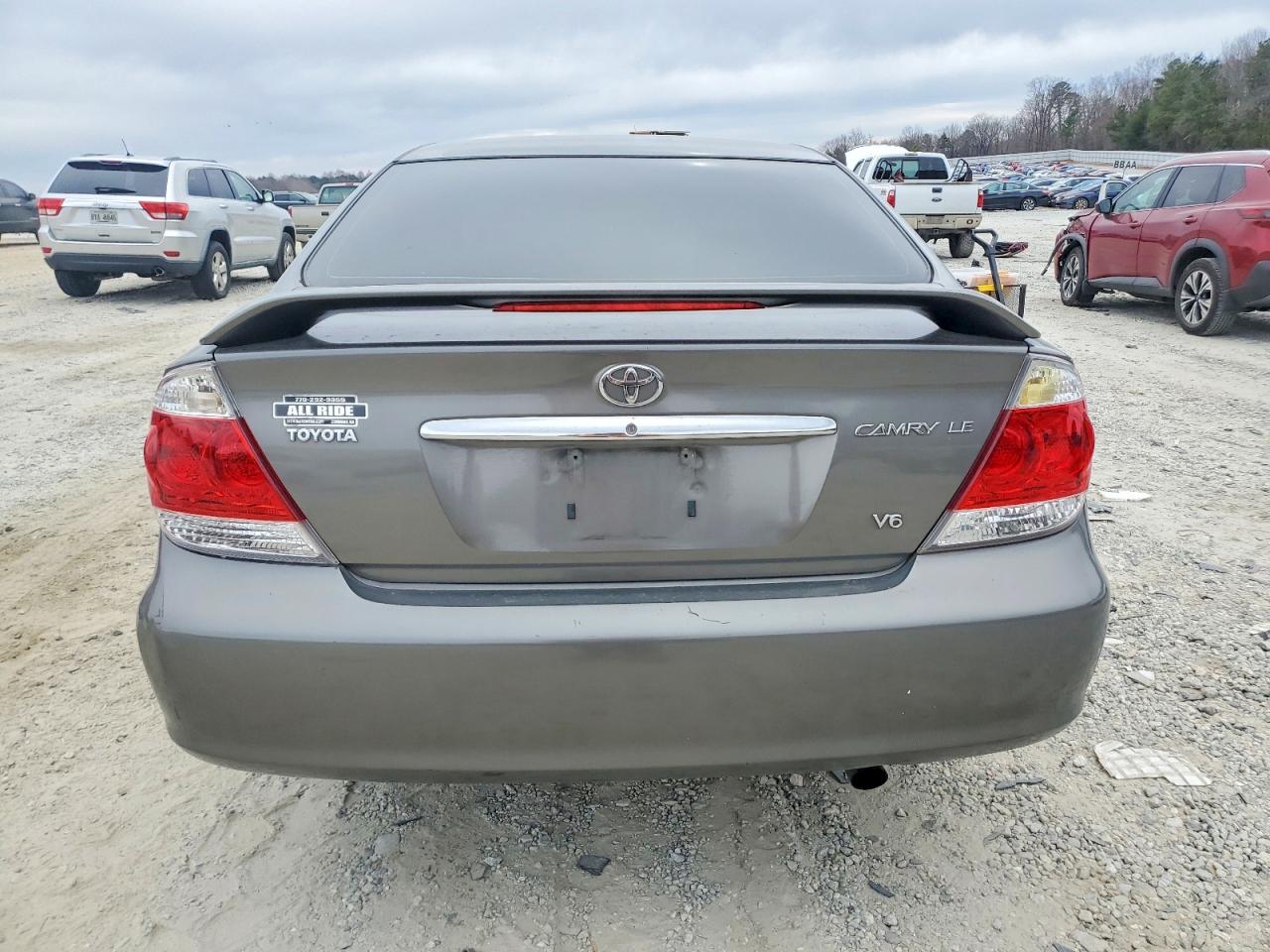 2005 TOYOTA CAMRY LE photo 6