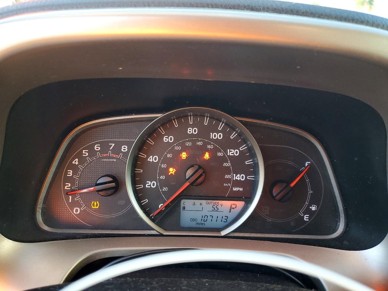 2015 TOYOTA RAV4 XLE photo 9