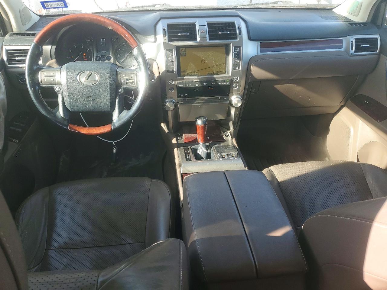 2011 LEXUS GX 460 photo 8