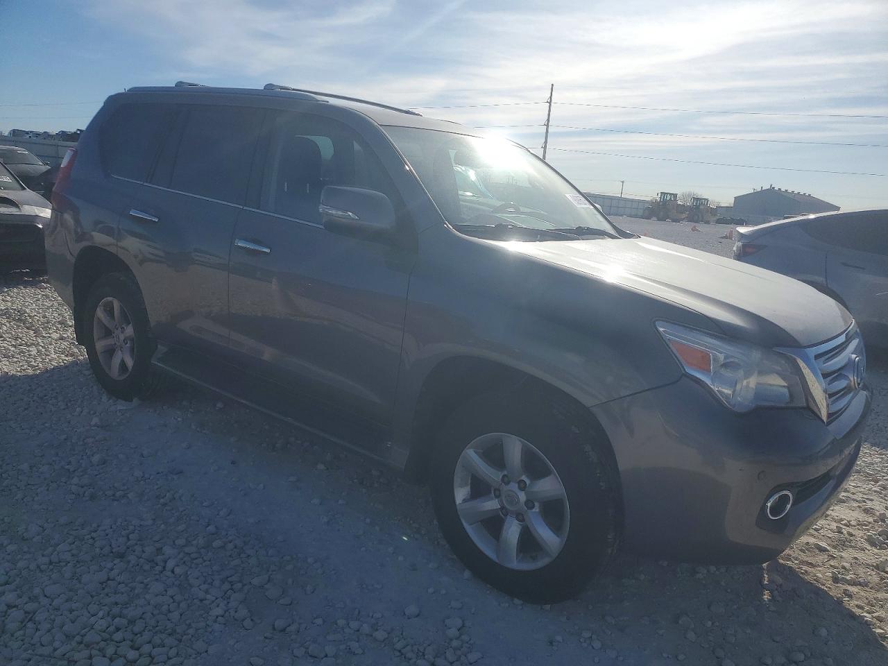 2011 LEXUS GX 460 photo 4