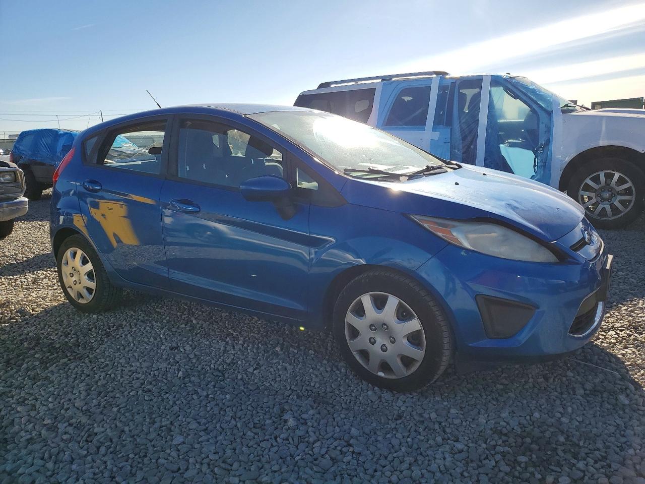 2011 FORD FIESTA SE photo 4