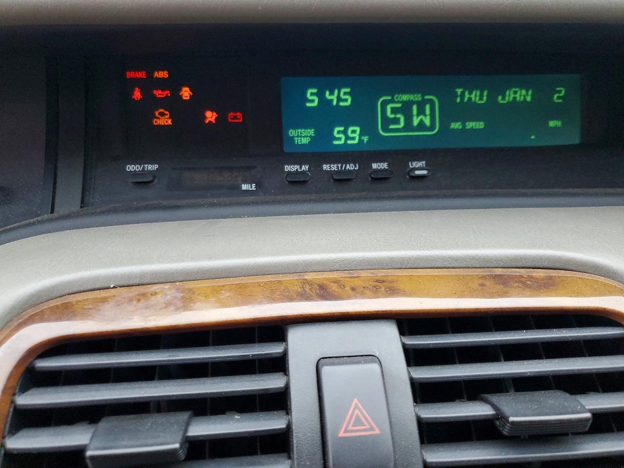 2002 TOYOTA AVALON XL photo 17
