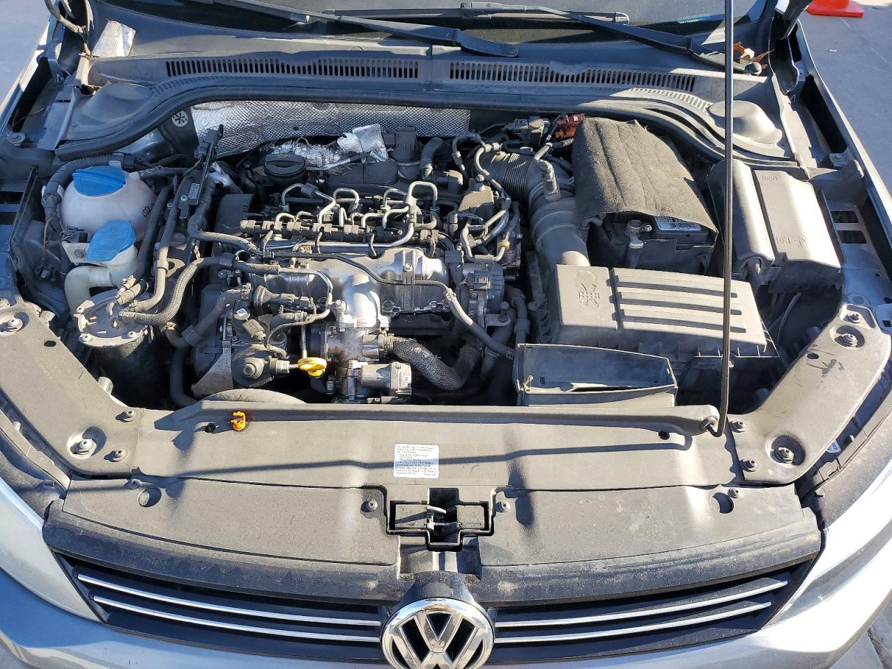 2013 VOLKSWAGEN JETTA TDI photo 11