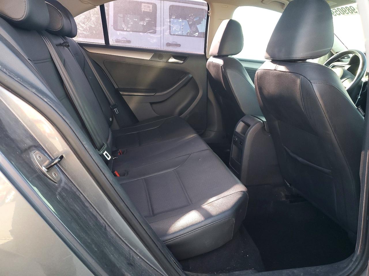 2013 VOLKSWAGEN JETTA TDI photo 10