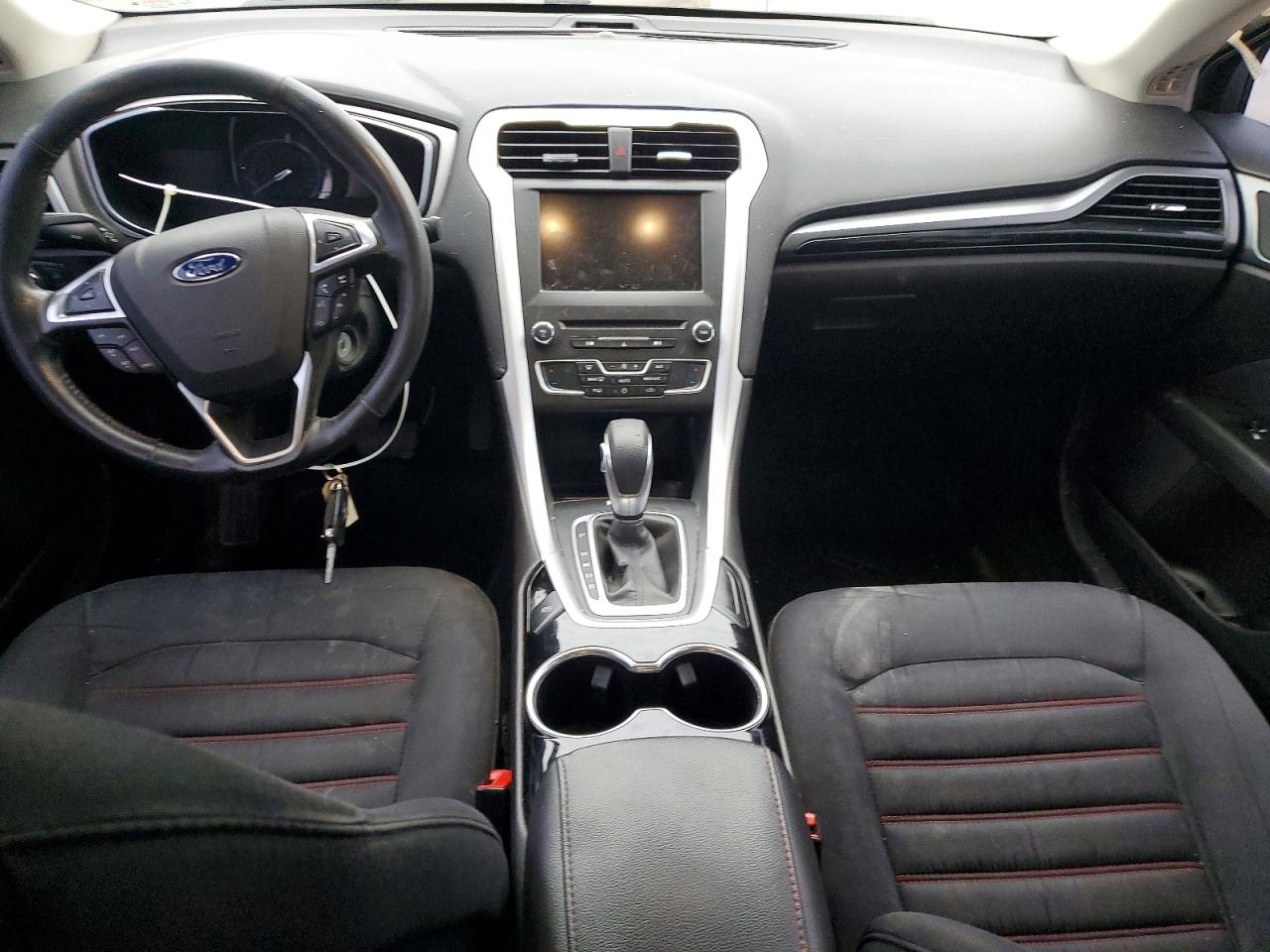 2016 FORD FUSION SE photo 8