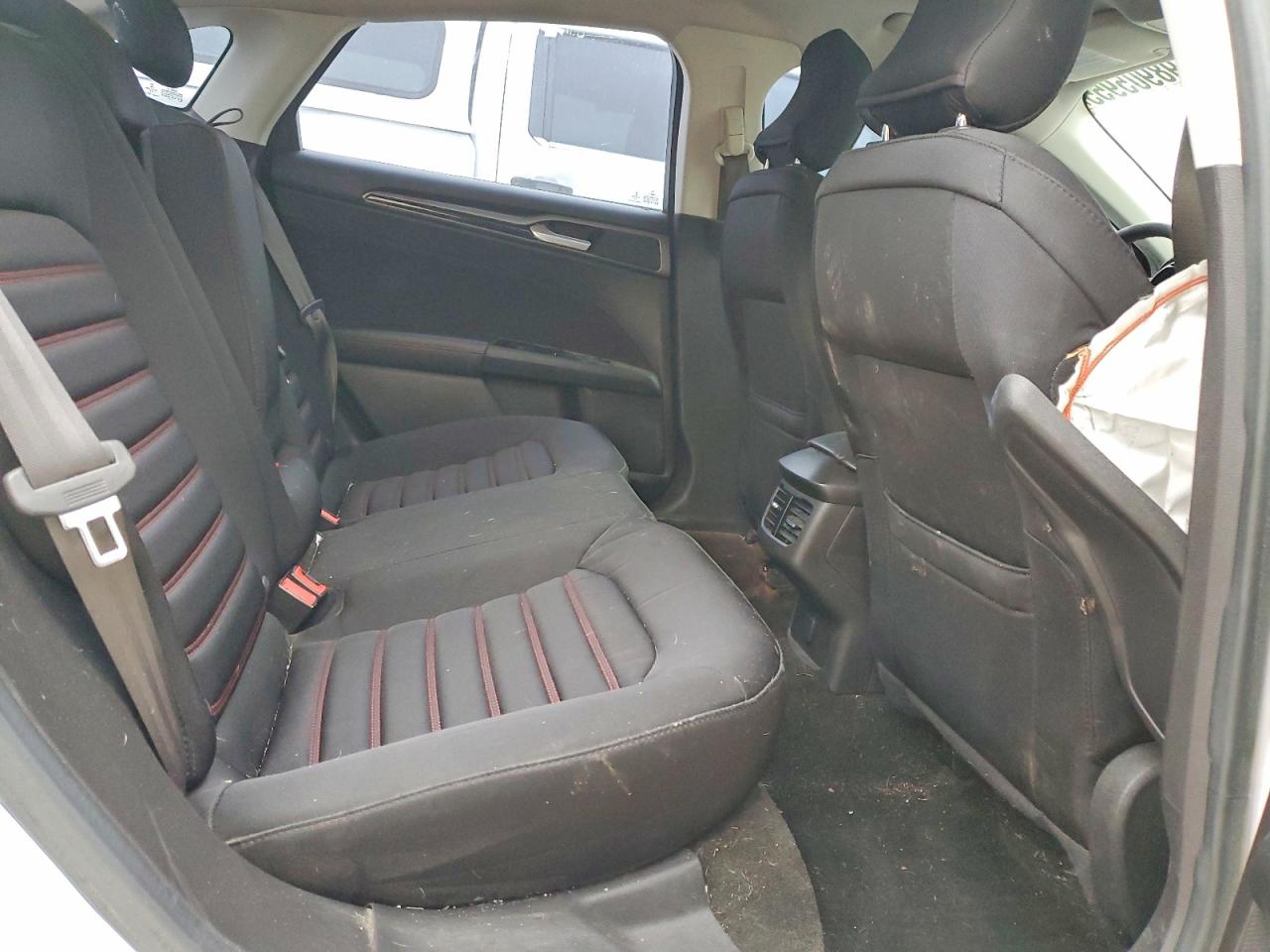 2016 FORD FUSION SE photo 10