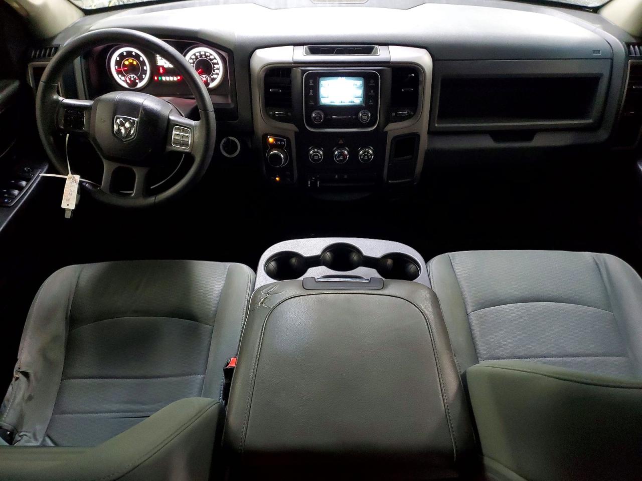 2014 RAM 1500 ST photo 8