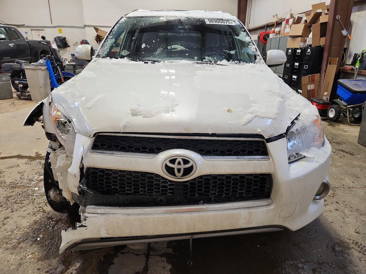 2011 TOYOTA RAV4 LIMITED photo 5
