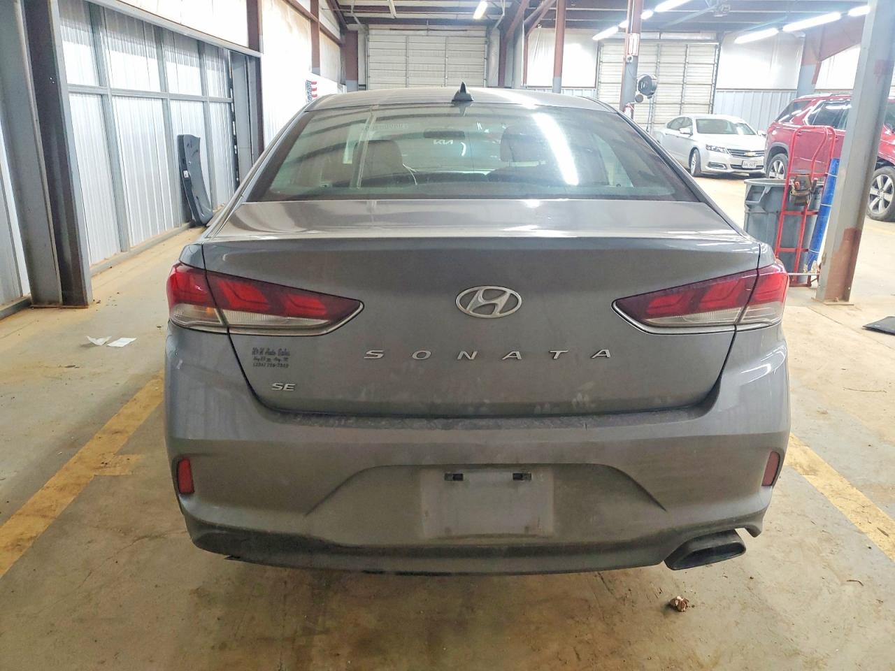 2018 HYUNDAI SONATA SE photo 16