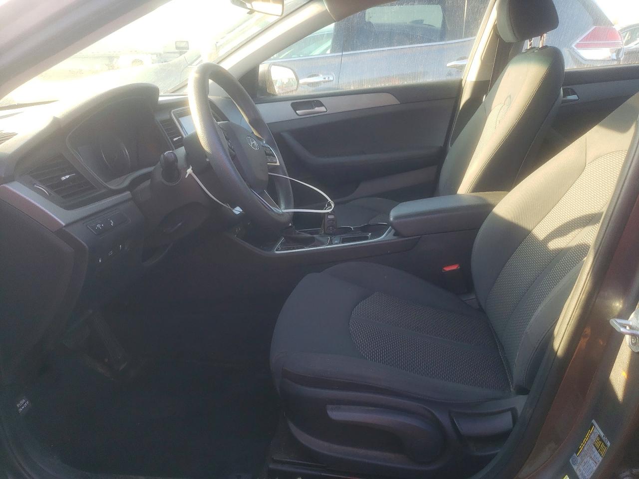 2018 HYUNDAI SONATA SE photo 19
