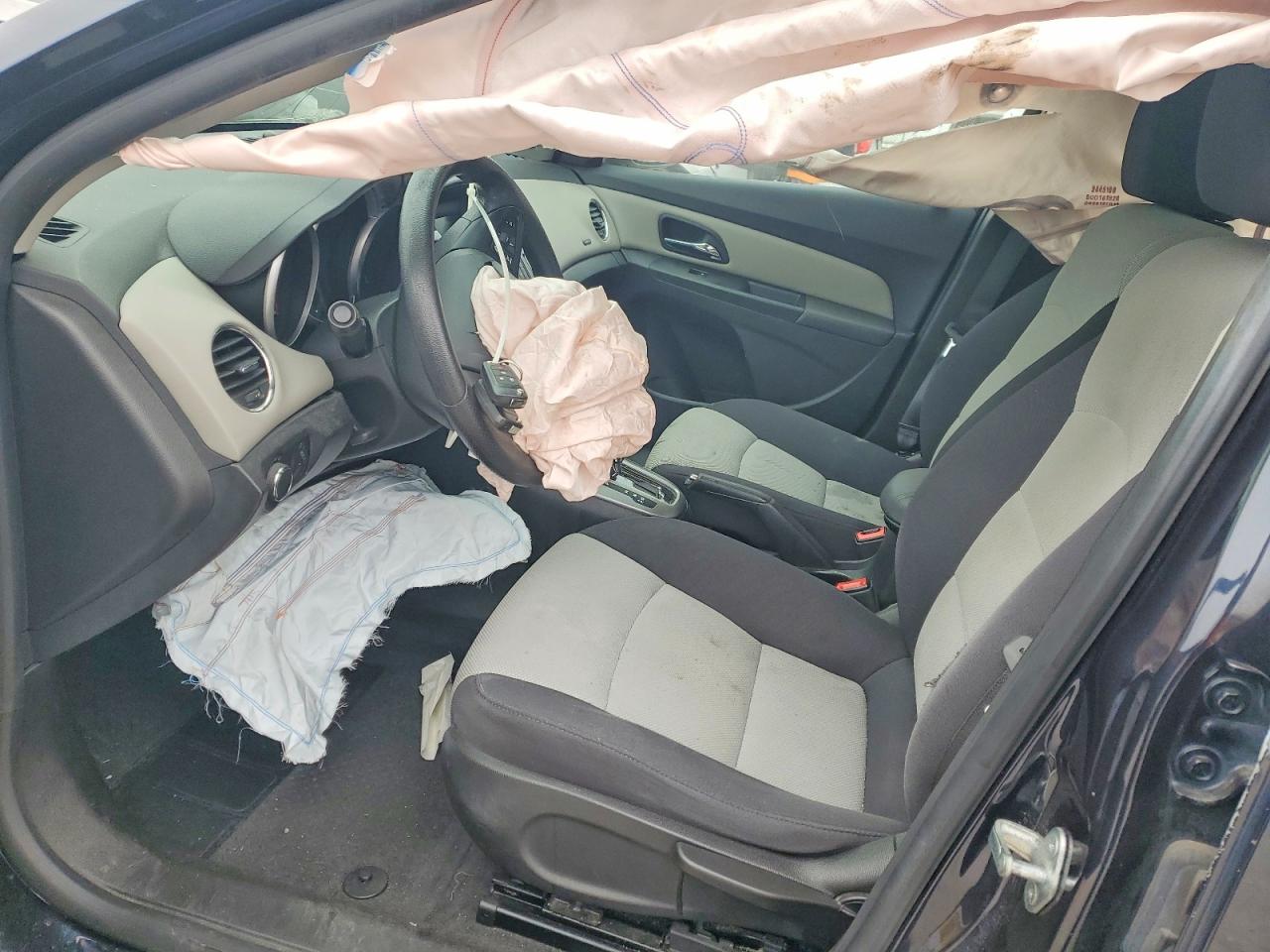 2014 CHEVROLET CRUZE photo 7