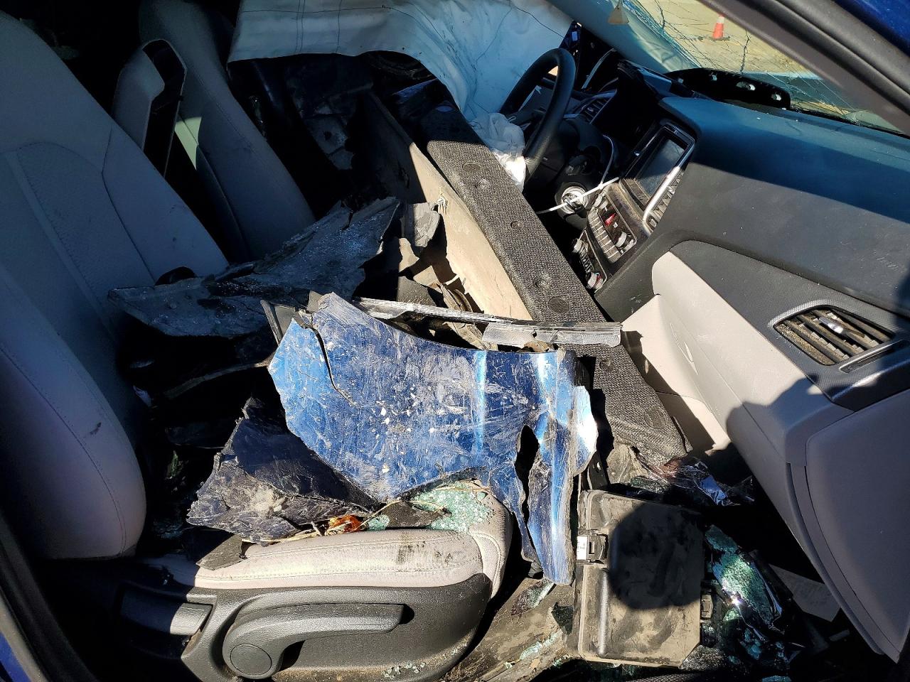 2018 HYUNDAI SONATA SE photo 13