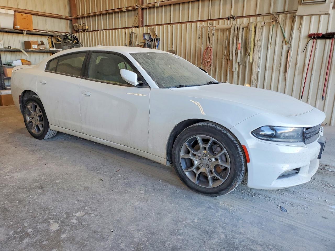 2017 DODGE CHARGER SXT photo 4