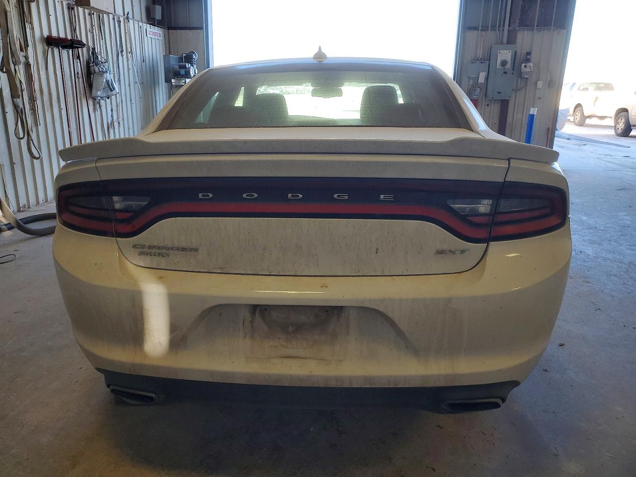 2017 DODGE CHARGER SXT photo 6