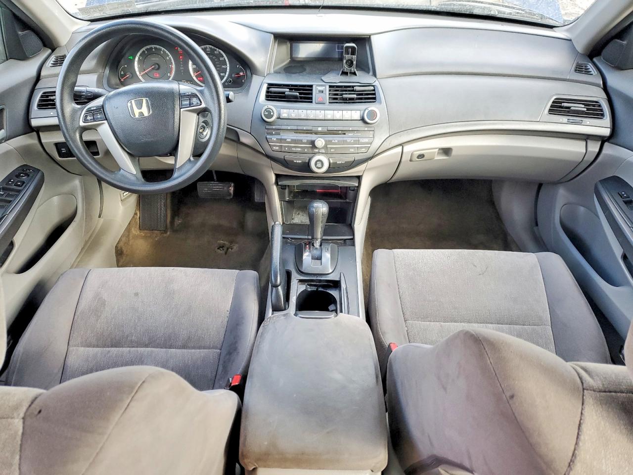 2010 HONDA ACCORD LX photo 8