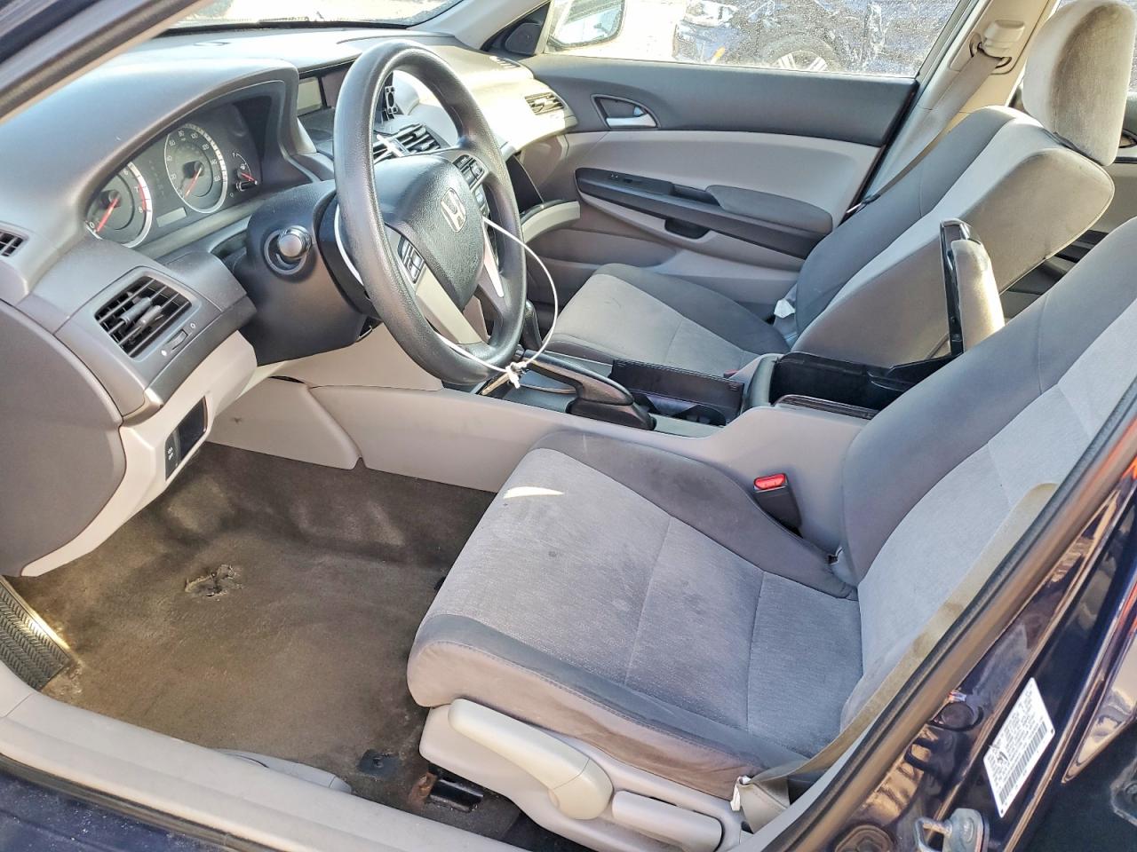 2010 HONDA ACCORD LX photo 7