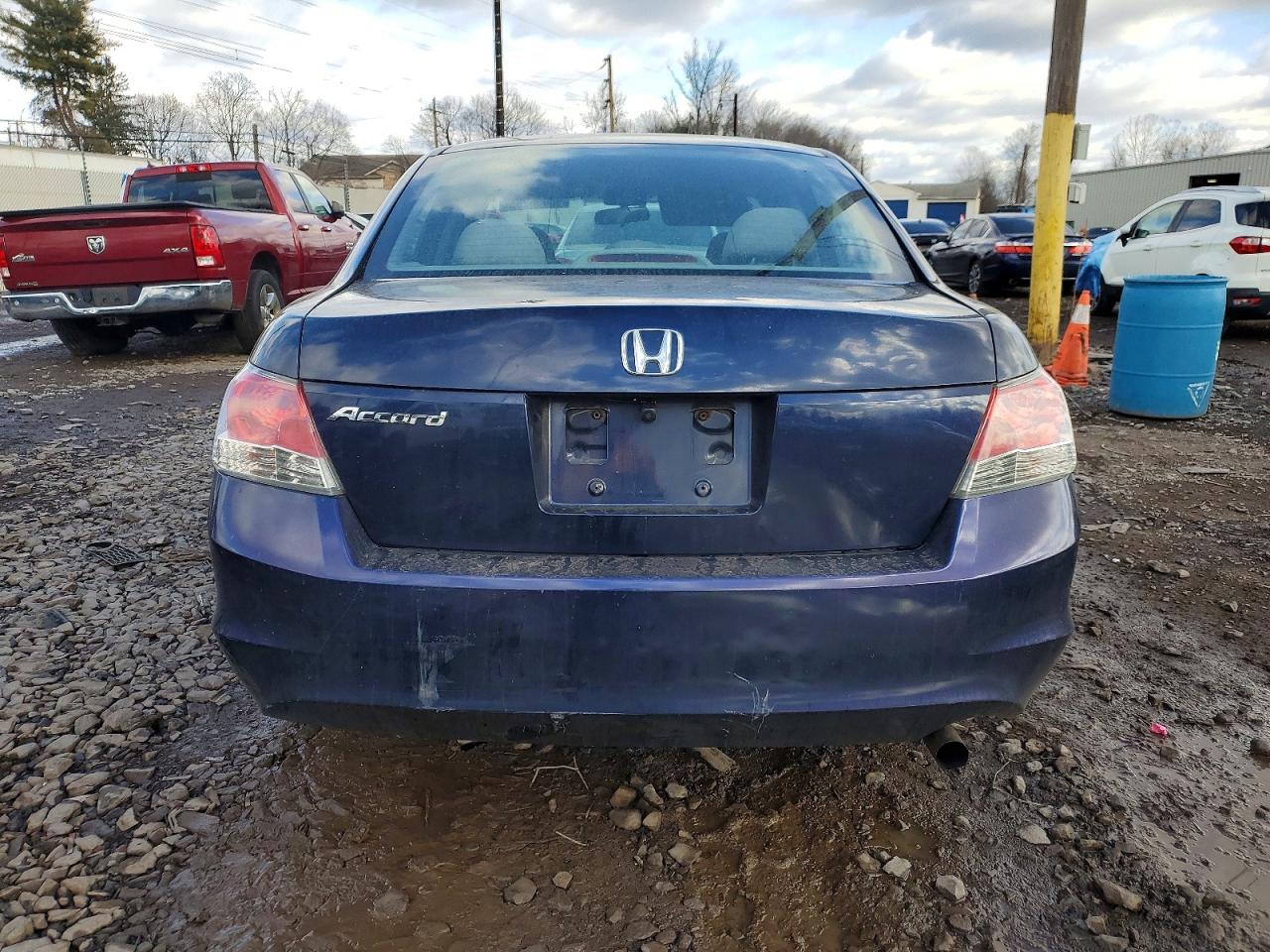 2010 HONDA ACCORD LX photo 6