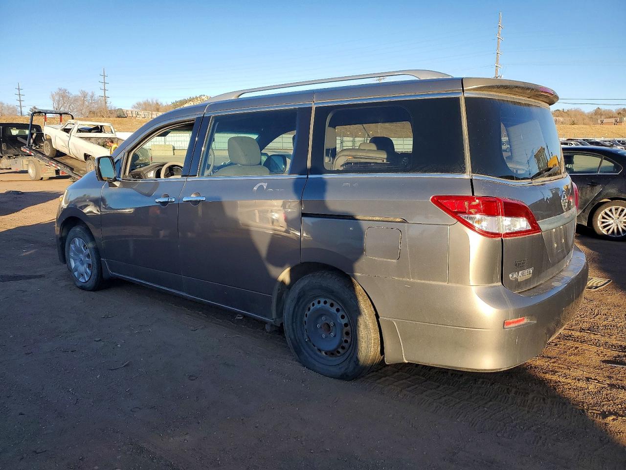 2014 NISSAN QUEST S photo 2