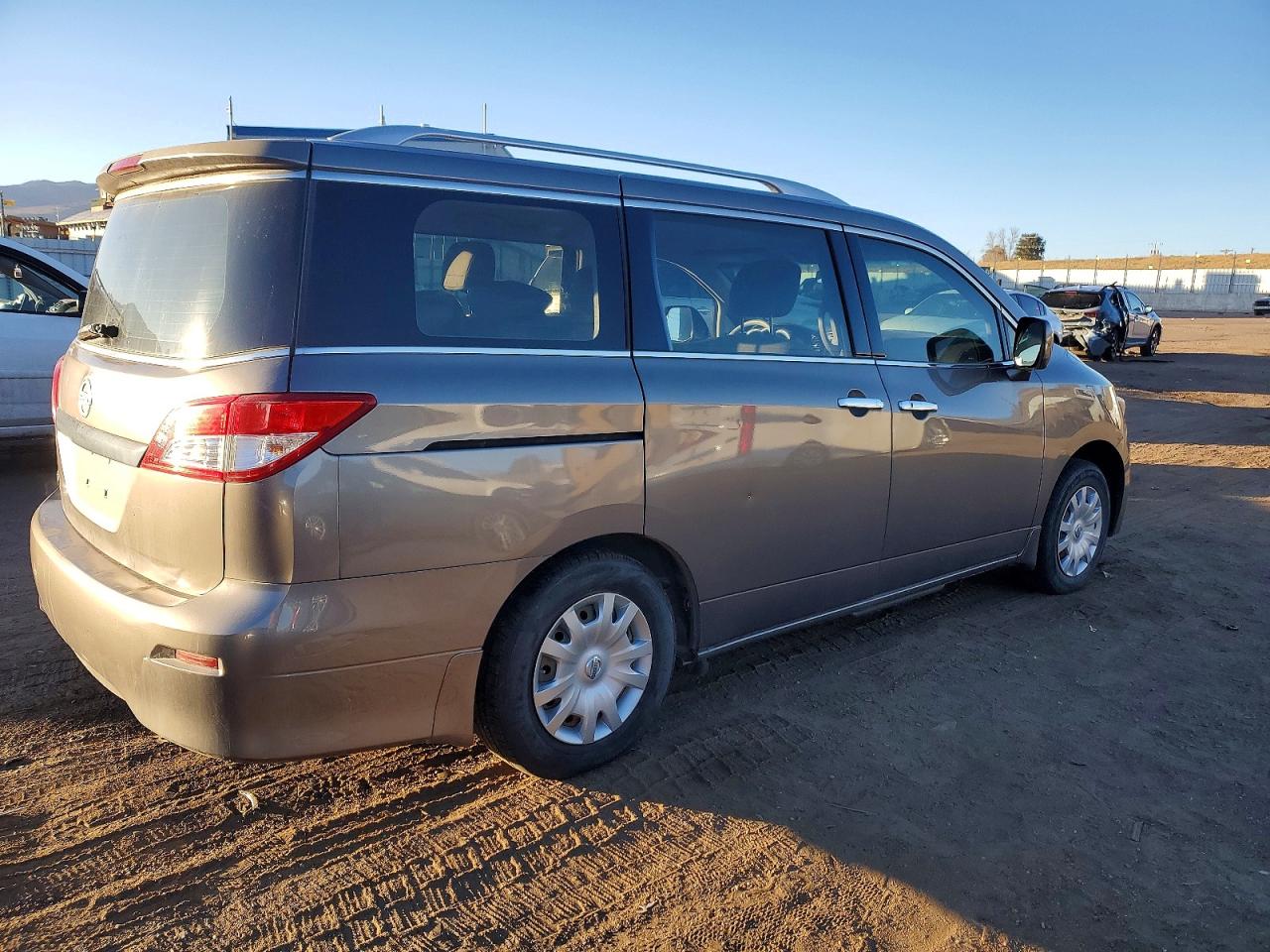 2014 NISSAN QUEST S photo 3