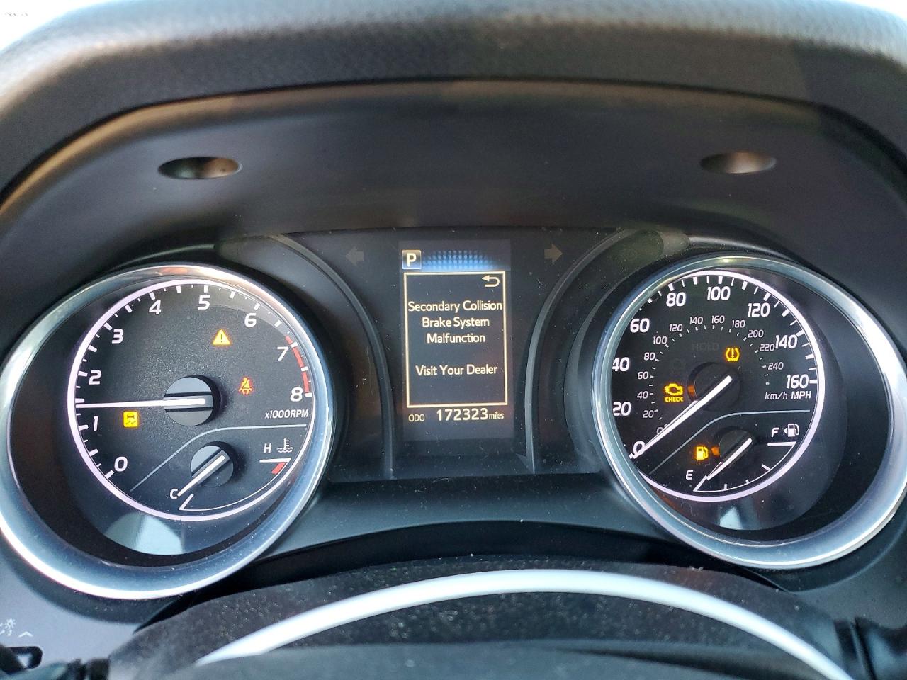 2019 TOYOTA CAMRY L photo 9