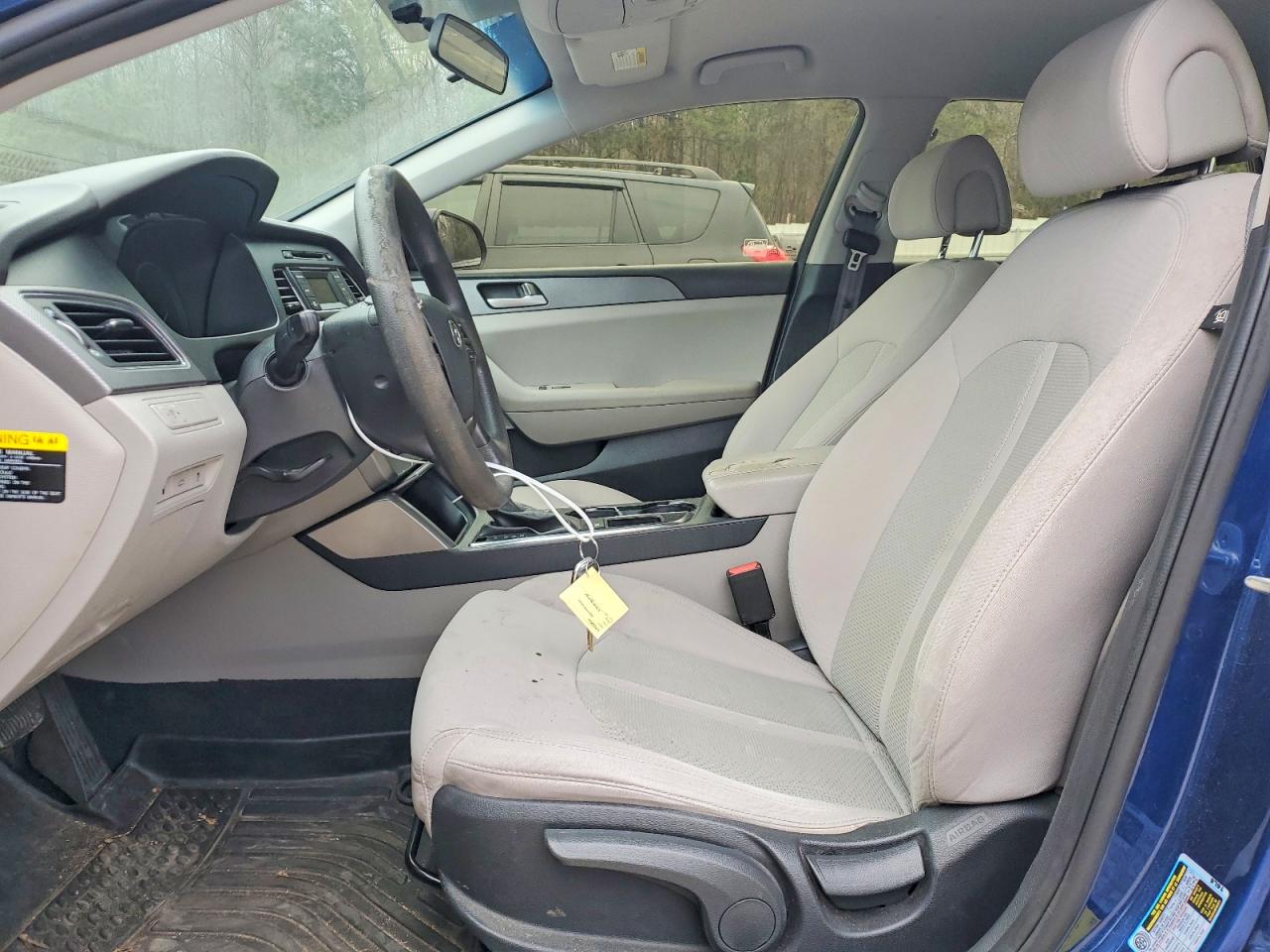 2017 HYUNDAI SONATA SE photo 7