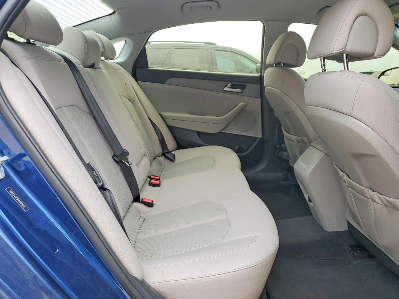 2017 HYUNDAI SONATA SE photo 10