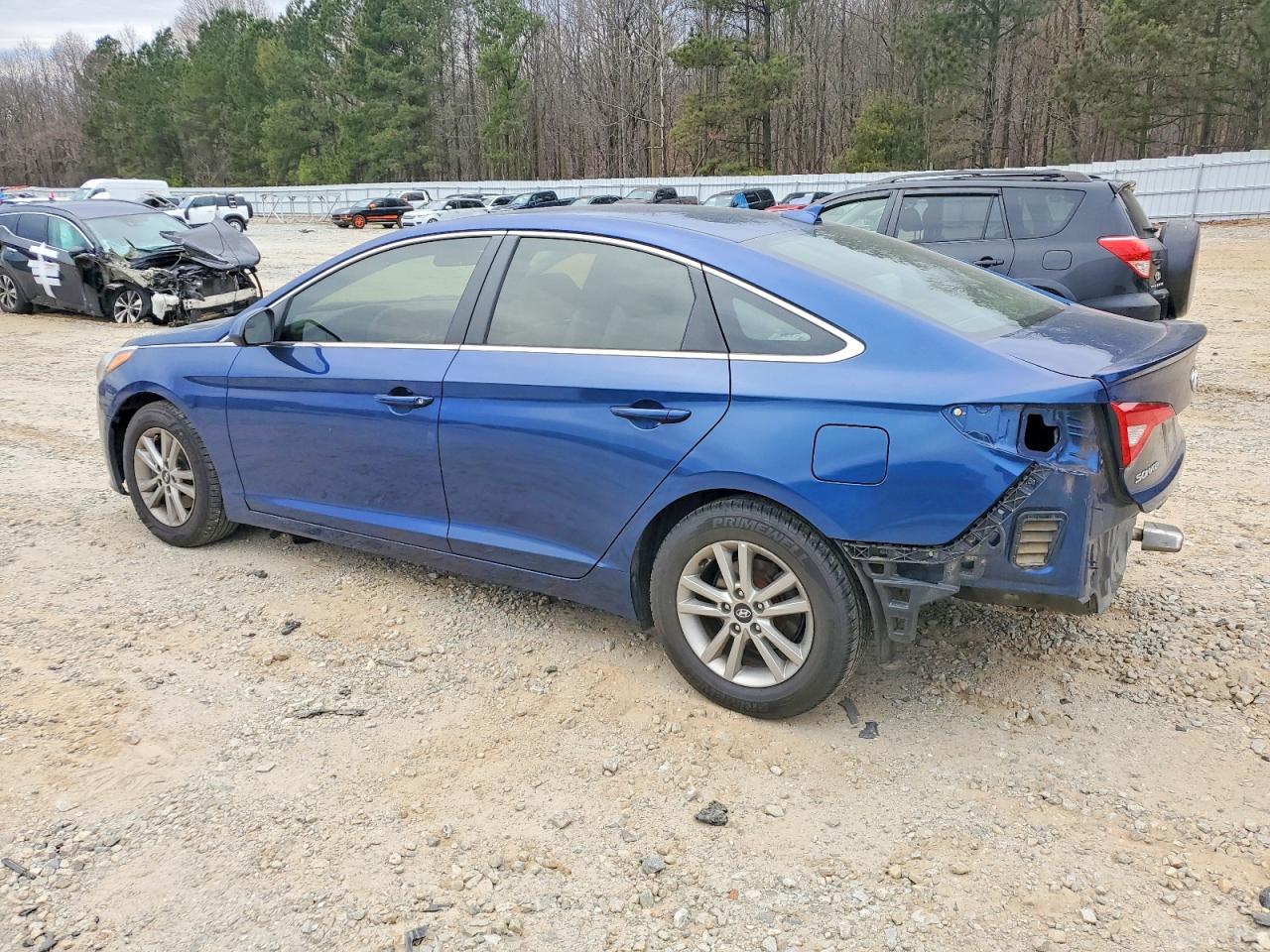 2017 HYUNDAI SONATA SE photo 2