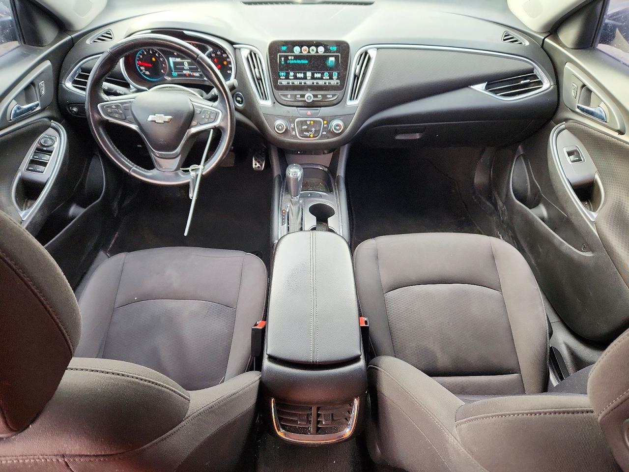 2018 CHEVROLET MALIBU LT photo 8