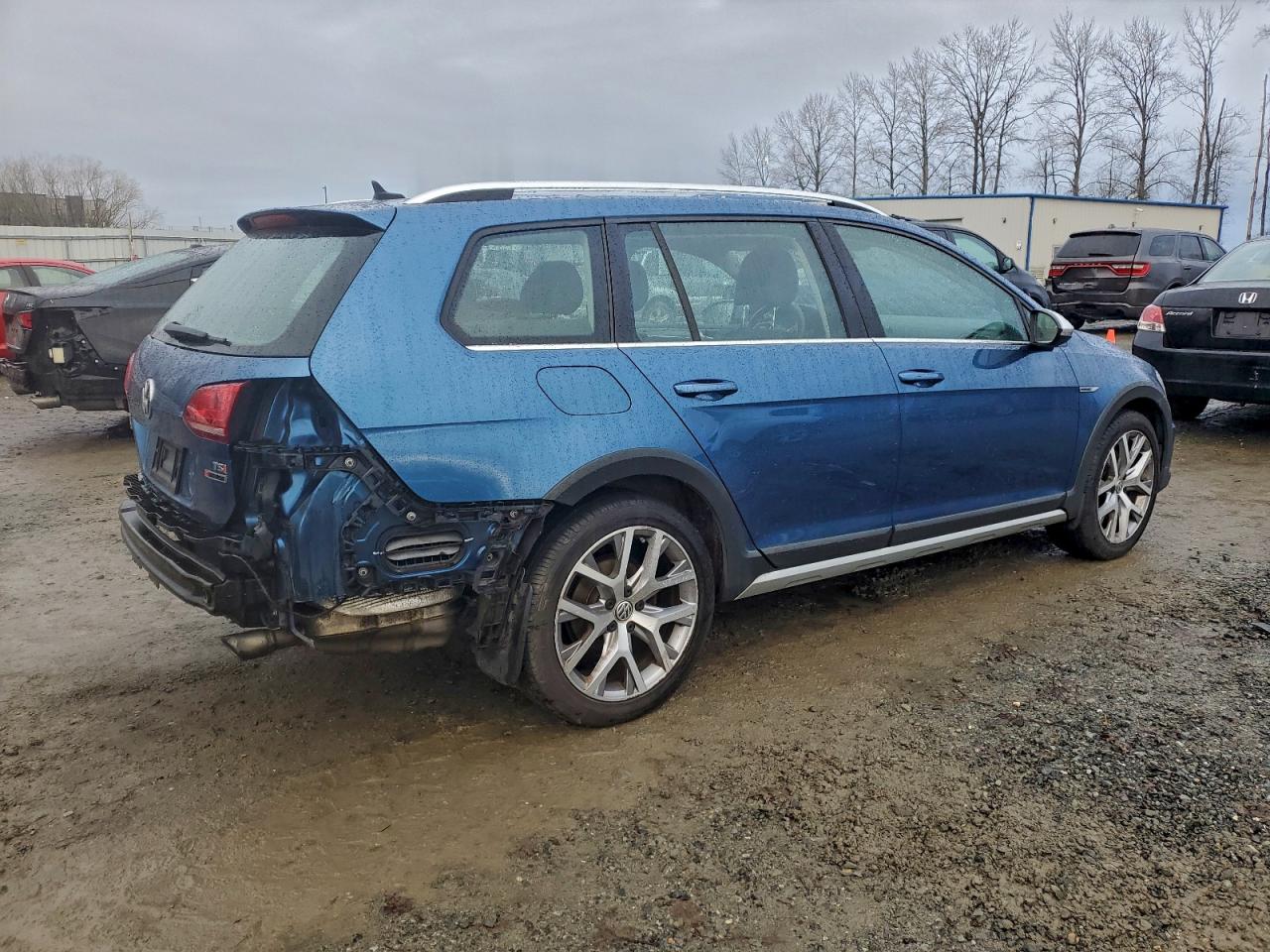 2017 VOLKSWAGEN GOLF ALLTRACK S photo 3