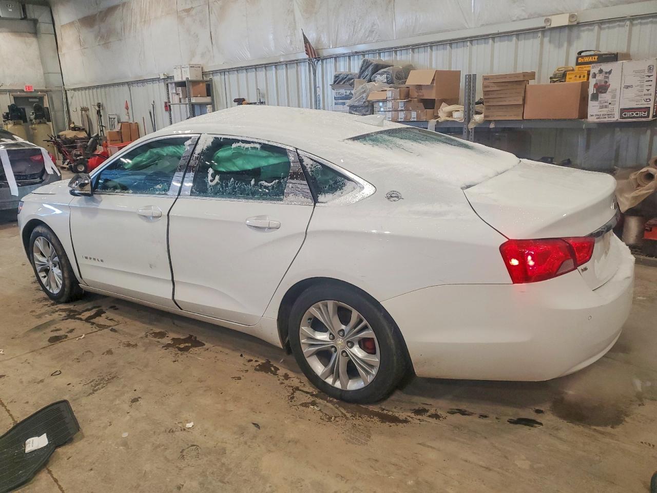 2015 CHEVROLET IMPALA LT photo 2