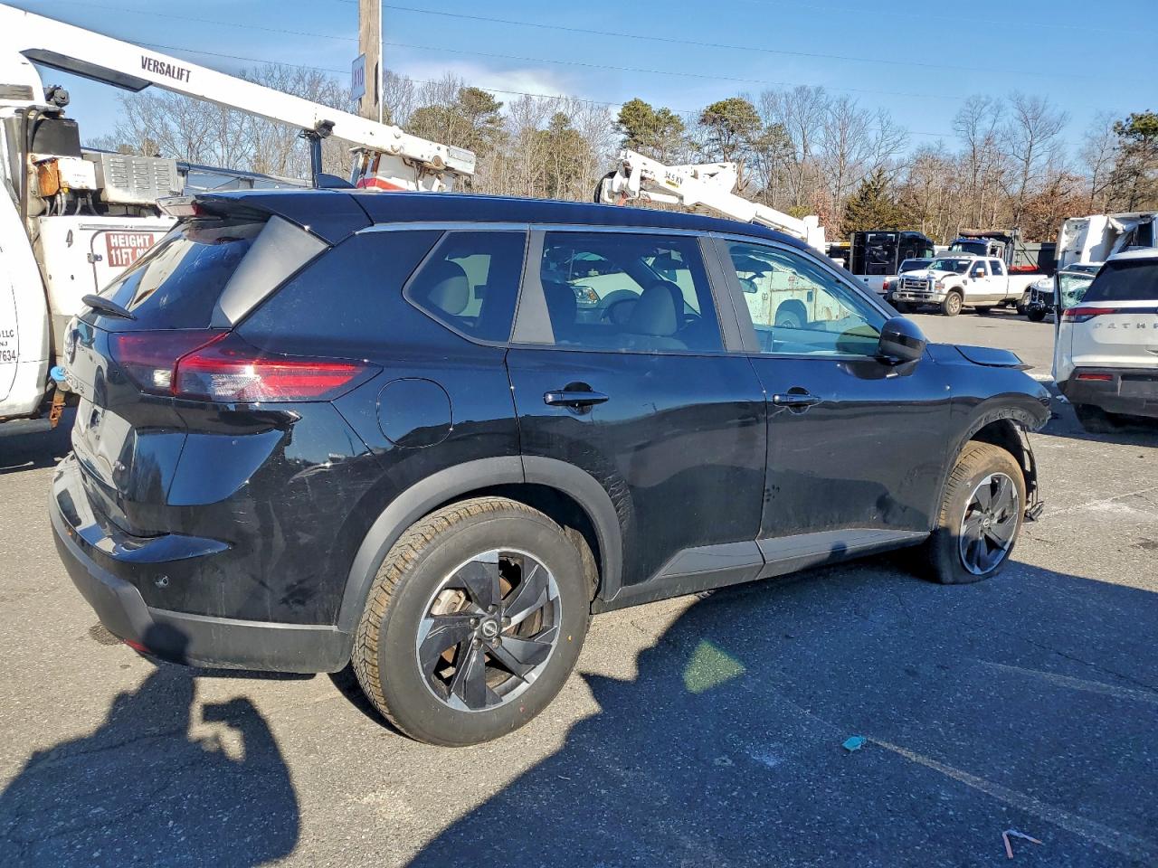 2025 NISSAN ROGUE SV photo 3