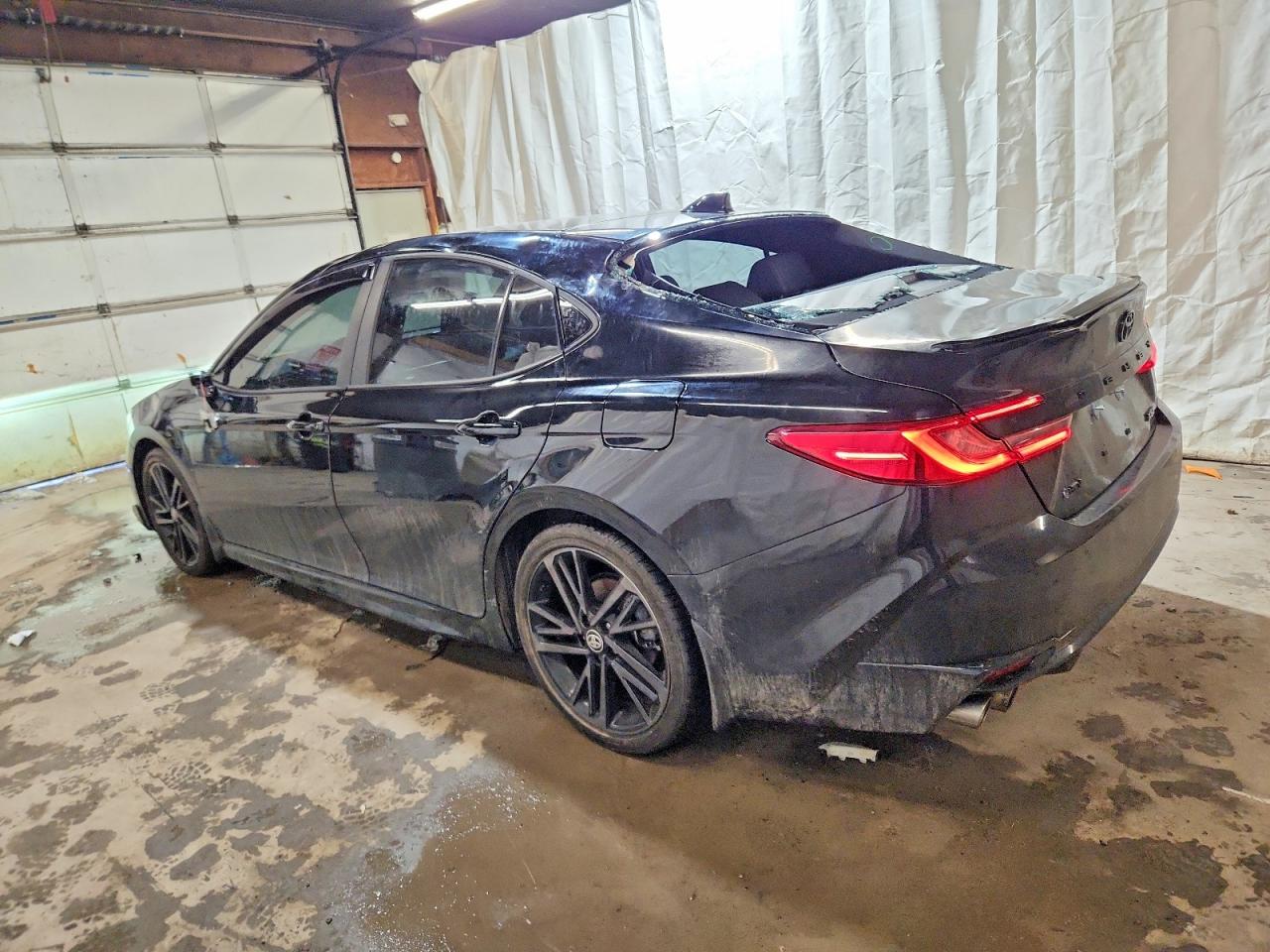 2025 TOYOTA CAMRY XSE photo 2