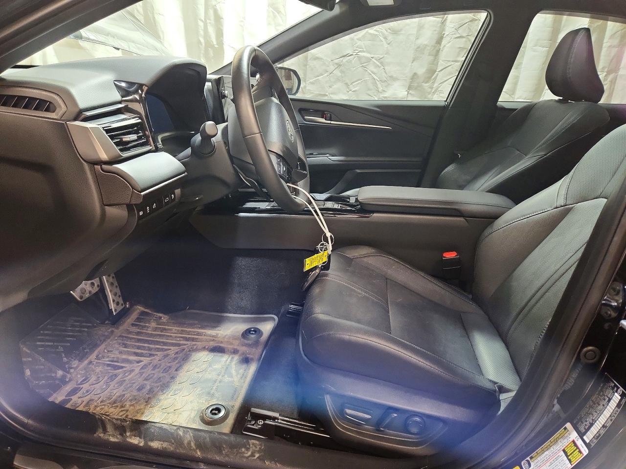 2025 TOYOTA CAMRY XSE photo 7