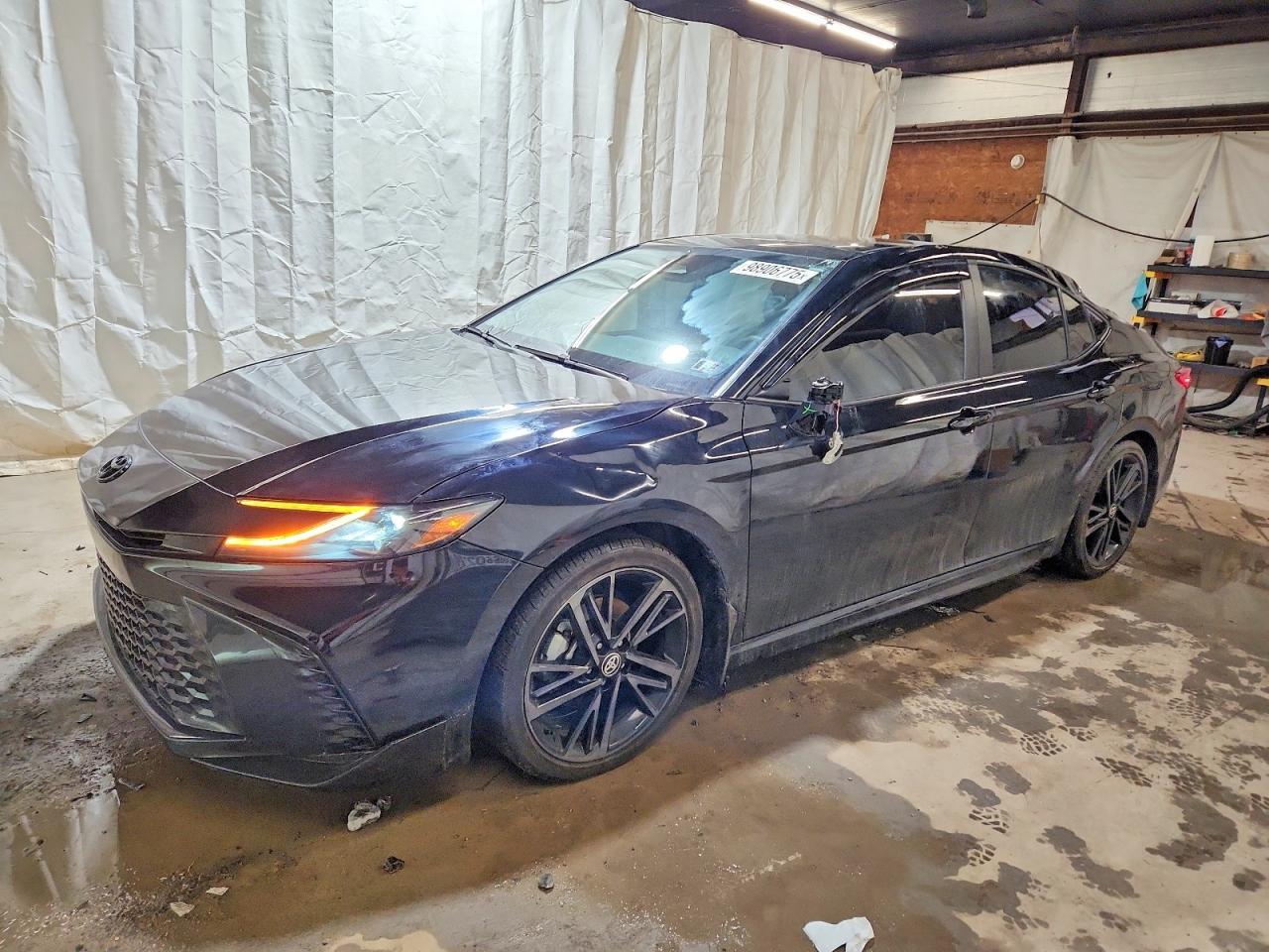 2025 TOYOTA CAMRY