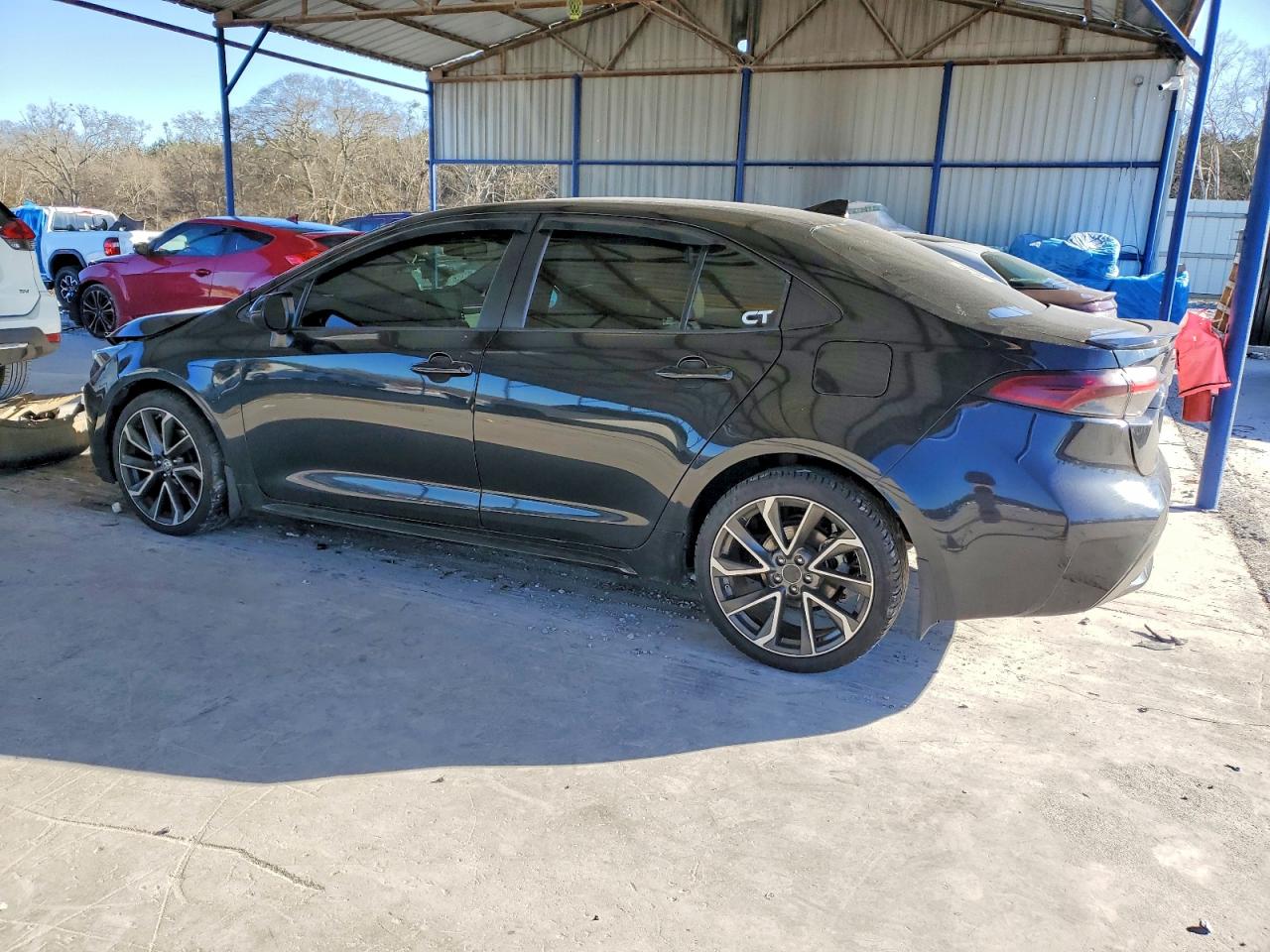 2021 TOYOTA COROLLA LE photo 2