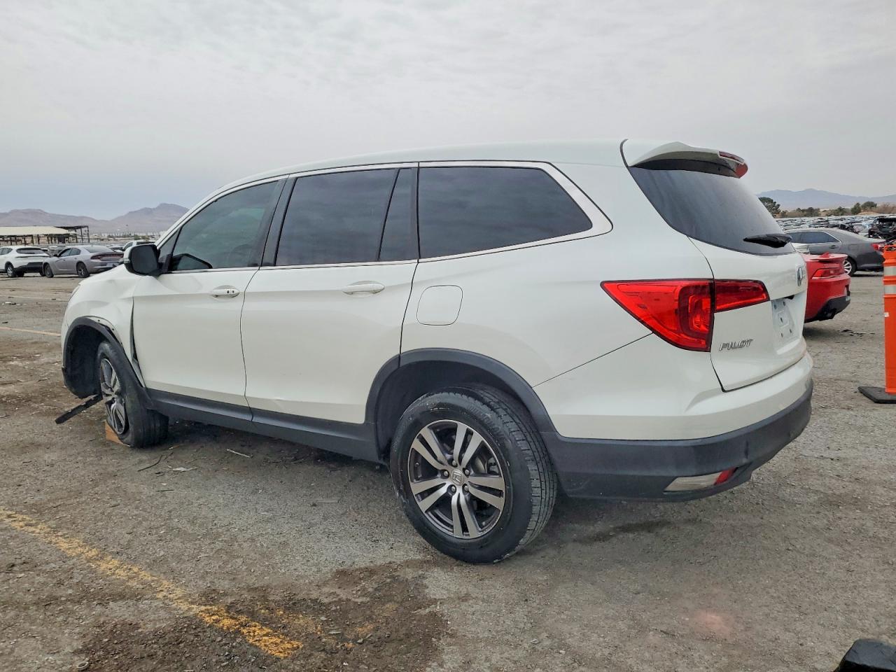 2016 HONDA PILOT EXL photo 2