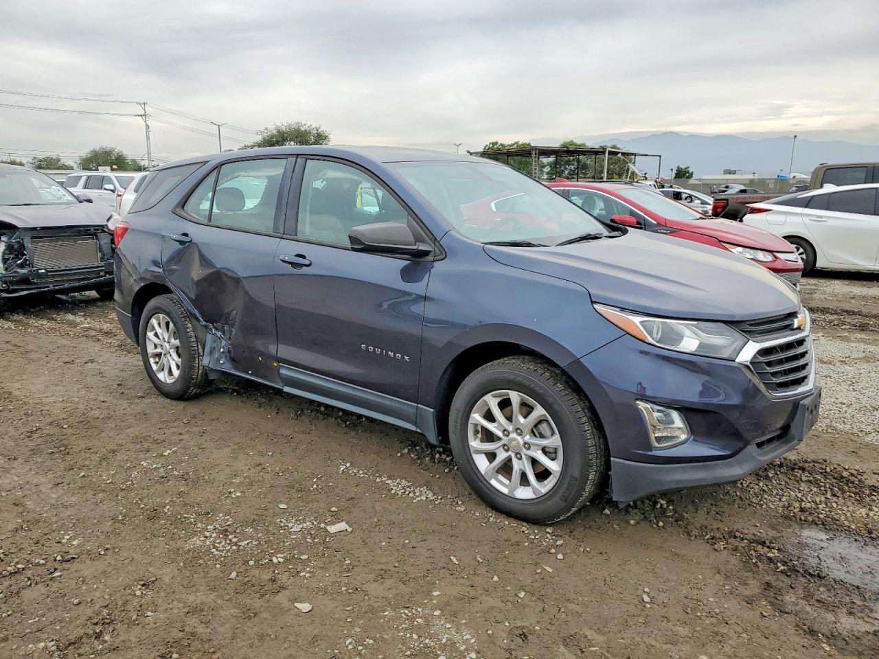 2018 CHEVROLET EQUINOX LS photo 4